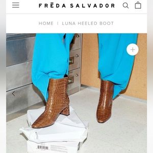 Freda Salvador LUNA Heeled Boot size 8 new in box. sold out style